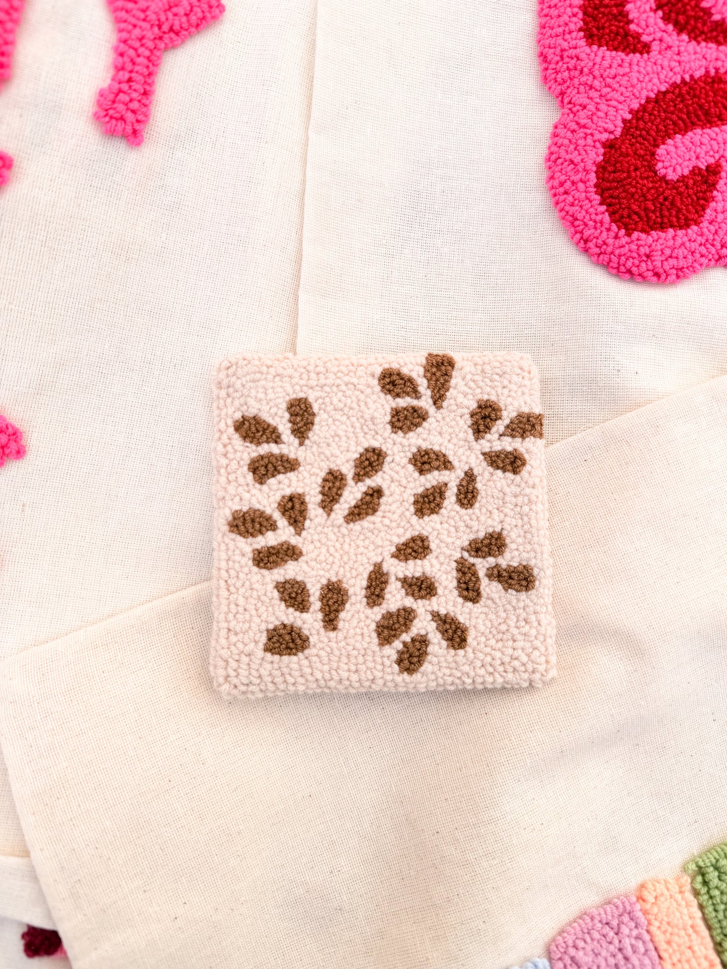 Brown petal coaster