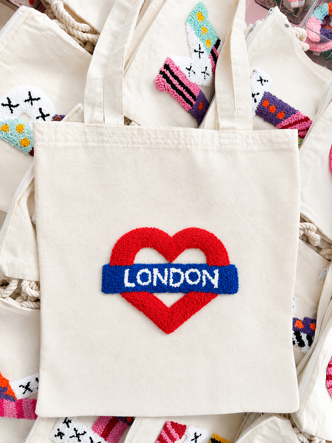 London Underground heart tote bag