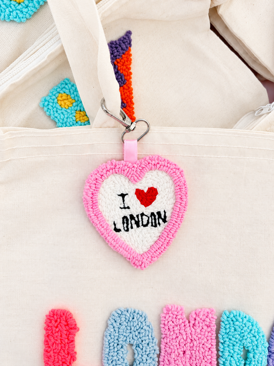 I love London heart keychain